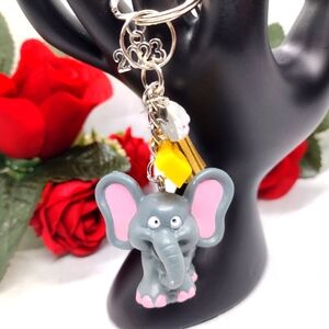 ⭐ Fearless Elephant 🐘with Mouse And Cheese 🧀 Keychain Bag Char